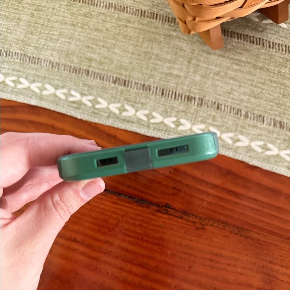 Otterbox Forest Greene iPhone 15 Max Phone Case Drop Shock Proof Minimal Wear